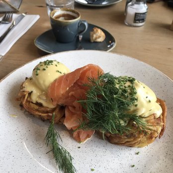 Dignita Hoftuin - Breakfast & Brunch Near Me - Amsterdam, New Hampshire