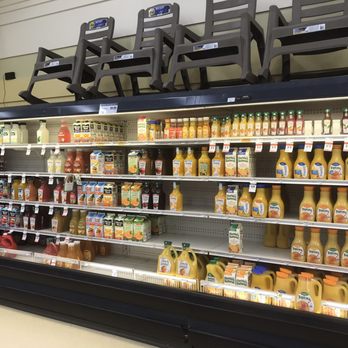 VG's Grocery - Grocery Near Me - Howell, Michigan