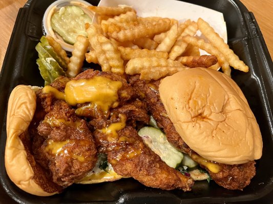 Dave's Hot Chicken by null