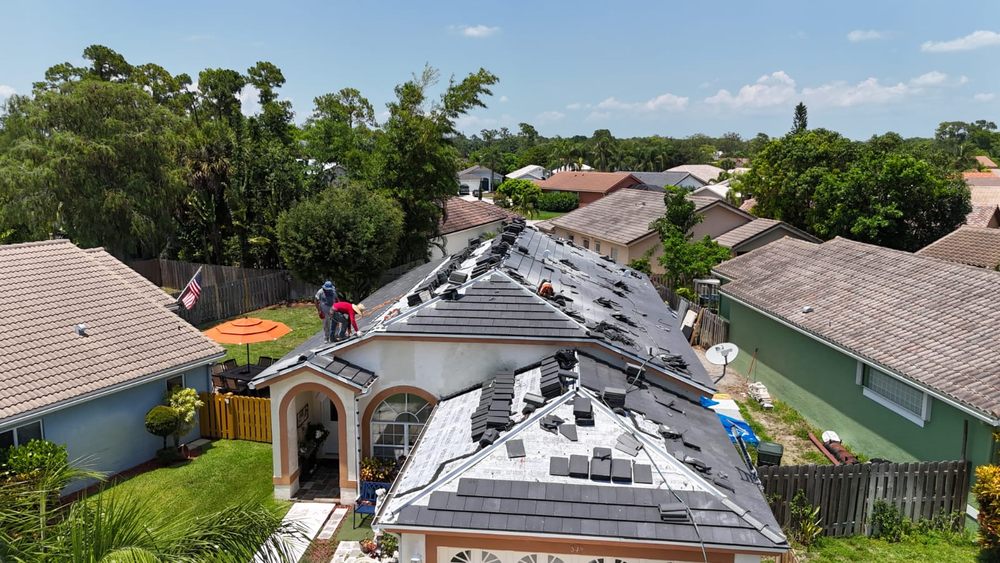 Slide of Advanced Roofing & Construction