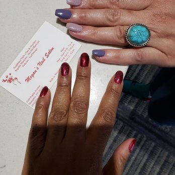 Megan's Nails - Sparkles for the holiday! - Nail Salons Near Me - Memphis, Tennessee