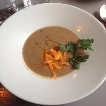 Il Goto - Soupe châtaignes et mimolette - Italian Near Me - Paris, 75