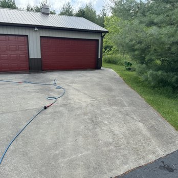 Clean Bins Indy - Window Washing Near Me - Indianapolis, Indiana Clean Bins Indy - Window Washing Near Me - Indianapolis, Indiana