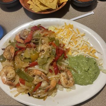 Mi Casa Restaurant - Shrimp Fajitas Salad - Mexican Near Me - Roosevelt, Utah Mi Casa Restaurant - Shrimp Fajitas Salad - Mexican Near Me - Roosevelt, Utah
