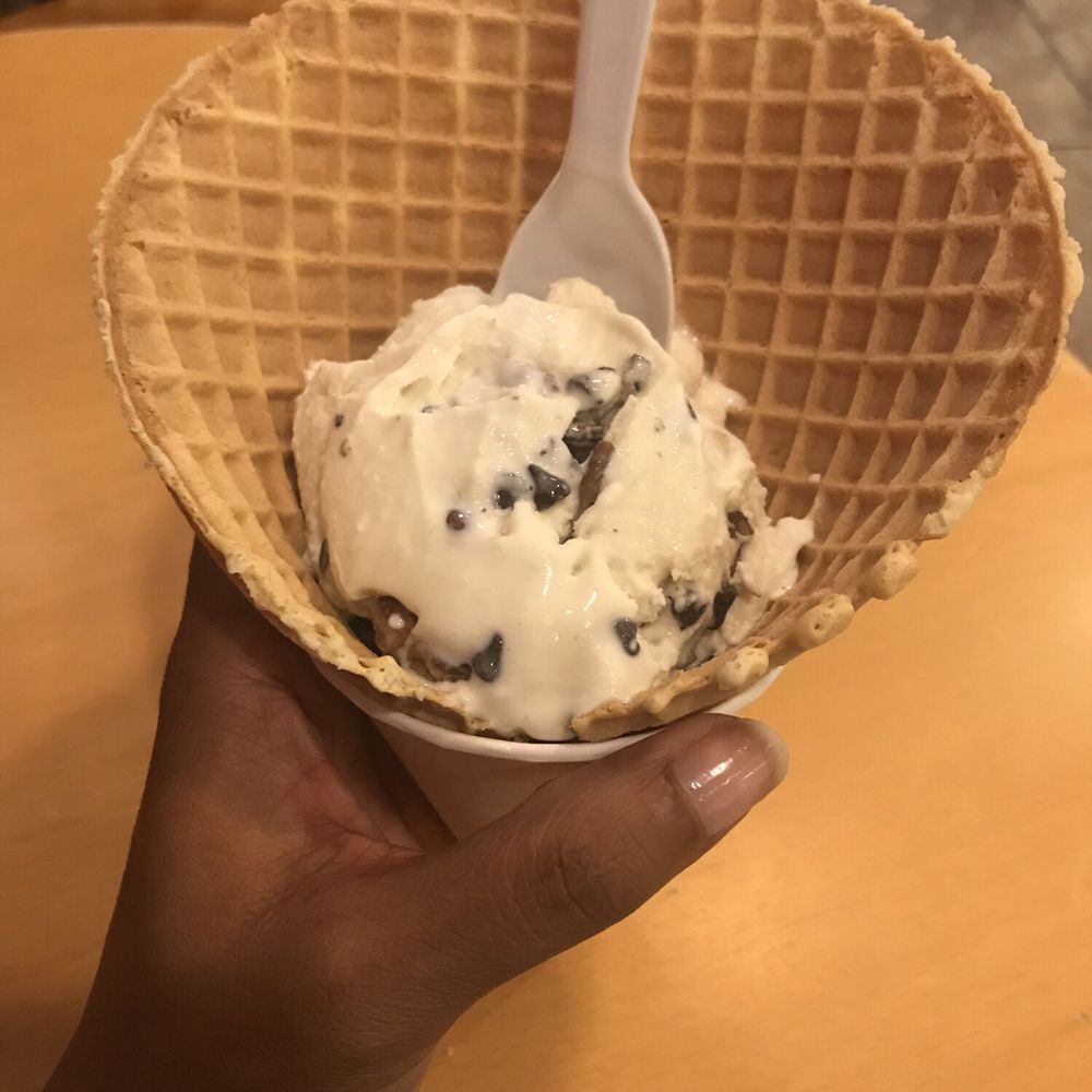 Cold Stone Creamery - Ice Cream & Frozen Yogurt Near Me - Virginia Beach, Virginia