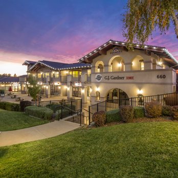 Ethan Conrad Properties - Skyridge Courtyard at 660-680 Auburn-Folsom Road - Commercial Real Estate Near Me - Sacramento, California