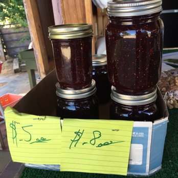 Wilton Strawberries - Strawberry preserves - Farmers Market Near Me