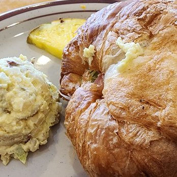 Christy Mae's Restaurant - Le Chicken - Sandwiches Near Me - Albuquerque, New Mexico