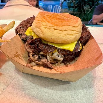 Burger She Wrote - Burgers Near Me - Los Angeles, California Burger She Wrote - Burgers Near Me - Los Angeles, California