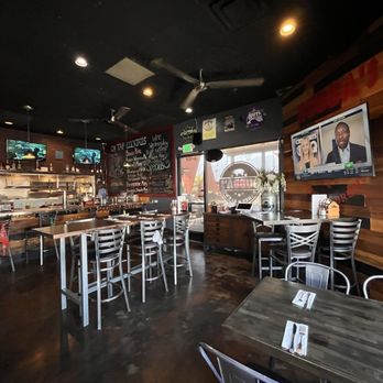 Bubba’s Bones & Brews - Inside dining - Gastropubs Near Me - Cathedral City, California Bubba’s Bones & Brews - Inside dining - Gastropubs Near Me - Cathedral City, California