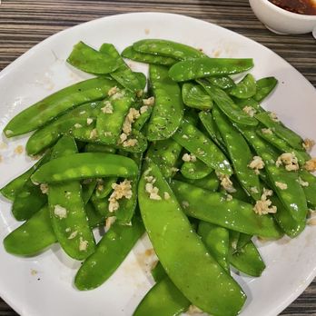 Dong Que Restaurant - snap peas stir fried with garlic - Vietnamese Near Me - San Jose, California