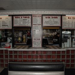 Polk-A-Dot Drive In - Polk-A-Dot Drive In.(keepsmilingphoto.com)