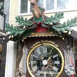 Gebr. Stern - This gift shop is the location of the worlds largest cuckoo clock.