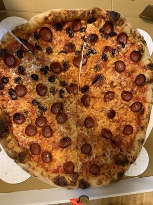 TEXAPOLITAN PIZZA by null