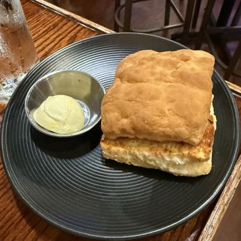 Clementine - Biscuit - New American Near Me - Harrisonburg, Virginia
