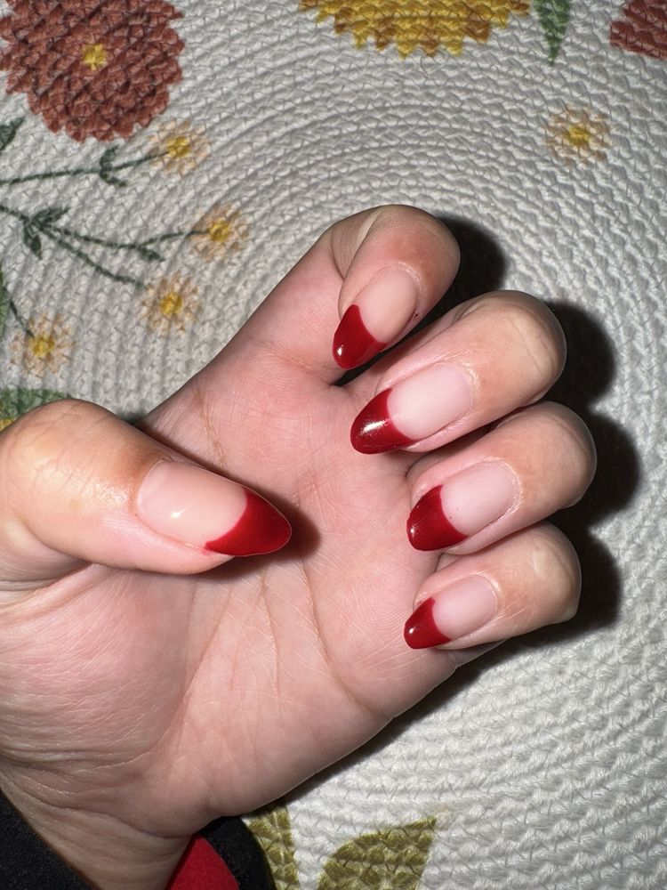 Nail Glamour Logo