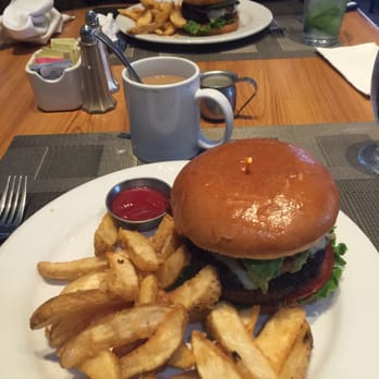 Canyon Grille - American Near Me - Escondido, California