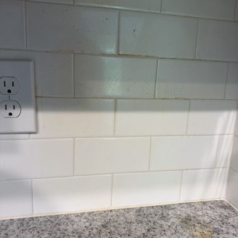 321 Maids - Backsplash in kitchen - Home Cleaning Near Me - Melbourne, Florida 321 Maids - Backsplash in kitchen - Home Cleaning Near Me - Melbourne, Florida