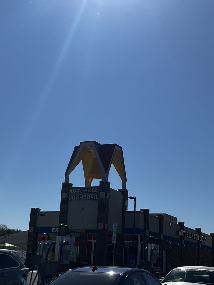 AUTOBELL CAR WASH Updated August 2024 9706 Honeygo Blvd, Perry Hall