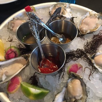 Herringbone Waikiki - Seafood Near Me - Honolulu, Hawaii