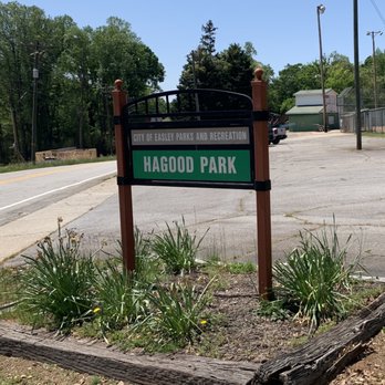 Hagood Park - One of the entrances to the park. - Dog Parks Near Me - Easley, South Carolina