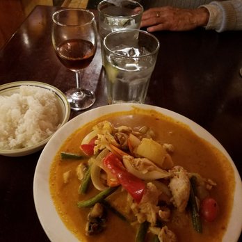 Lele's Restaurant - Second time here. Food is delicious! Very complex flavors and very generous servings. Always great service. With Scott. He rocks! - Vietnamese Near Me - Gig Harbor, Washington Lele's Restaurant - Second time here. Food is delicious! Very complex flavors and very generous servings. Always great service. With Scott. He rocks! - Vietnamese Near Me - Gig Harbor, Washington