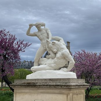 Jardin des Tuileries - Thesee combattant le minotaure - Parks Near Me - Paris, 75 Jardin des Tuileries - Thesee combattant le minotaure - Parks Near Me - Paris, 75