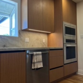 Acadia Craft - Microwave and wall oven to specs. Black gold channels allow for opening the drawers without having to have doorhandles - Cabinetry Near Me - Roseville, California