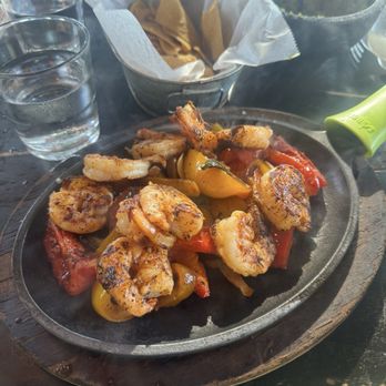 El Camino - Shrimp fajitas - Cocktail Bars Near Me - Delray Beach, Florida El Camino - Shrimp fajitas - Cocktail Bars Near Me - Delray Beach, Florida