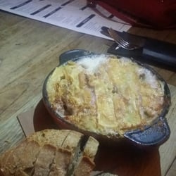 Bokaal - Een heuse schuimend,  knetterende, bubbelende, overheerlijke tartiflette....