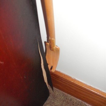 TLC Moving - Tallboy dresser broken veneer (part of 3 pc bedroom set) all 3 pieces damaged. - Movers Near Me - Columbia, Missouri