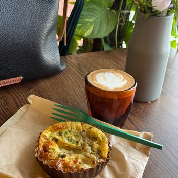 The Honey Bean - Cortado and a Spinach and Artichoke Quiche - Coffee & Tea Near Me - San Antonio, Texas