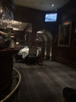 Hy's Steakhouse & Cocktail Bar by null