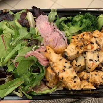 Koriente - Mahi mahi with no rice and added veggies ($11.50) - Asian Fusion Near Me - Austin, Texas