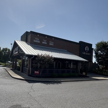 Slim Chickens - Chicken Wings Near Me - Hendersonville, Tennessee Slim Chickens - Chicken Wings Near Me - Hendersonville, Tennessee