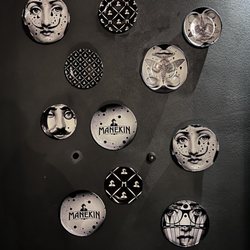Manekin - I love the dekor.