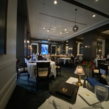 Vincenzo's - Dining room view - Italian Near Me - Louisville, Kentucky Vincenzo's - Dining room view - Italian Near Me - Louisville, Kentucky