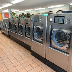 Maine Street Laundromat