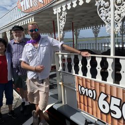 Tiki Tours - With our captain