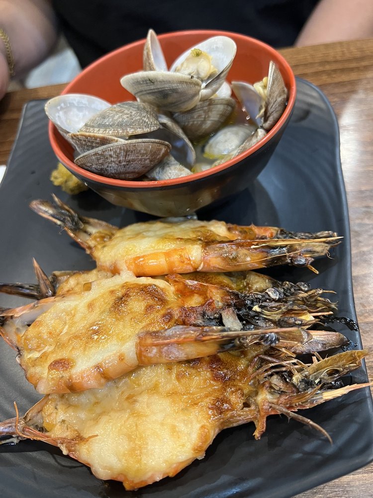 Makino Sushi & Seafood Buffet - Photo 3