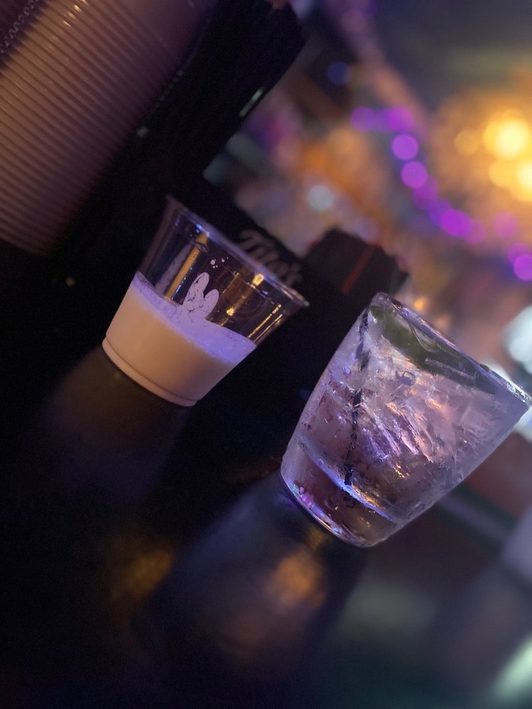 Social spots from Ole Hookers