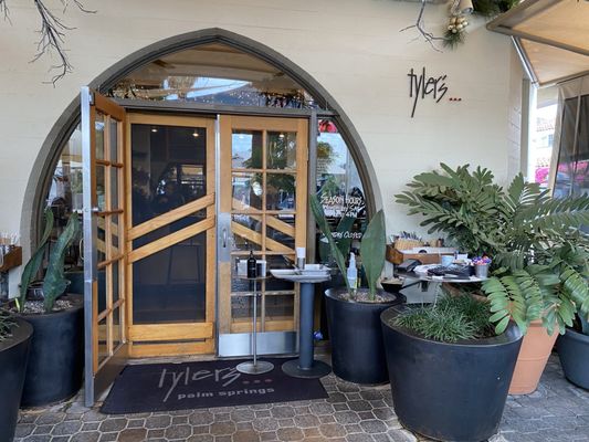 Tyler's Burgers by null