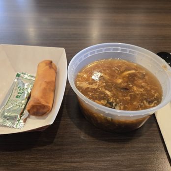 Open Kitchen - Veggie egg roll, and hot & sour soup. - Chinese Near Me - Redlands, California Open Kitchen - Veggie egg roll, and hot & sour soup. - Chinese Near Me - Redlands, California