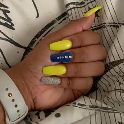 Pro Nails - Dip Powder by Emily