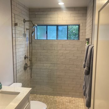 Noma Design & Build - Walk in shower - General Contractors Near Me - San Diego, California Noma Design & Build - Walk in shower - General Contractors Near Me - San Diego, California