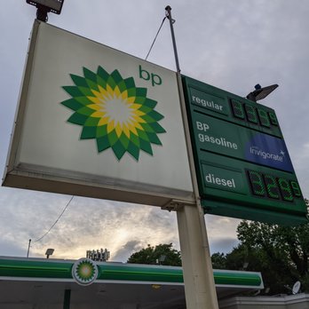 bp - Street sign with gas prices at corner of 14th and Atlantic. This photo was taken May 17, 2021 during the Colonial Pipeline gas shortage. - Gas Stations Near Me - Atlanta, Georgia