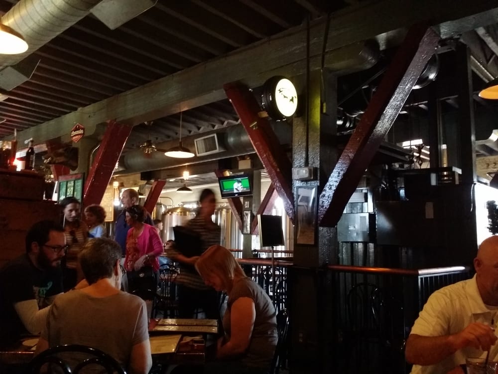 Walnut Street Grille At the Brewery Logo