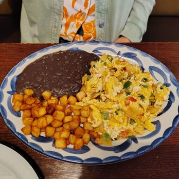 Santo Patio - Migas Plate - Mexican Near Me - Del Valle, Texas