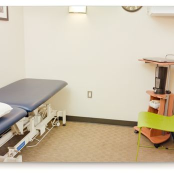 Equilibrium Physical Therapy - Treatment Room - Physical Therapy Near Me - Manhattan, New York Equilibrium Physical Therapy - Treatment Room - Physical Therapy Near Me - Manhattan, New York