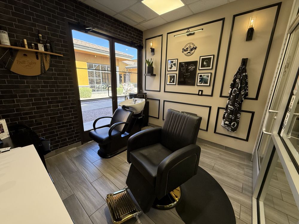 Britt Sykes Barbershop Logo